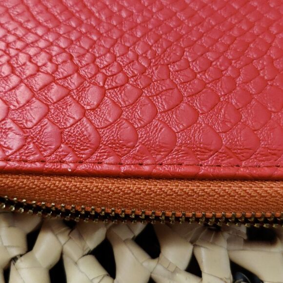 2 Chic Wallet   - Picture 5 of 6